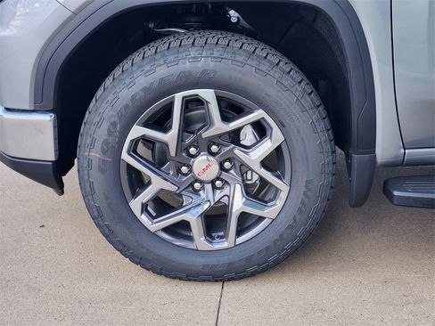 New 2026 GMC Sierra 1500 SLT image 7