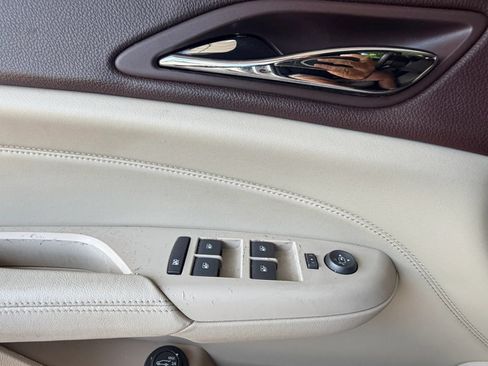 Used 2010 Cadillac SRX Luxury FWD image 21