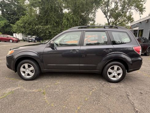 Used 2012 Subaru Forester 2.5X AWD/4WD image 2