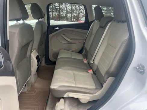 Used 2016 Ford Escape SE w/ Equipment Group 201A image 37