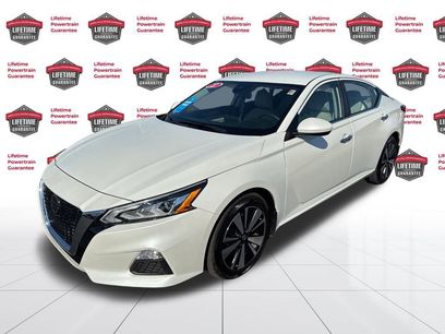 Certified 2022 Nissan Altima 2.5 SV
