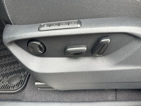 New 2024 Volkswagen Atlas Cross Sport SEL Premium R-Line image 10