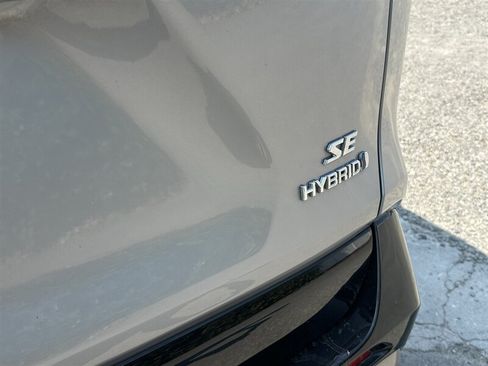 Used 2022 Toyota RAV4 SE w/ Convenience Package AWD/4WD image 30