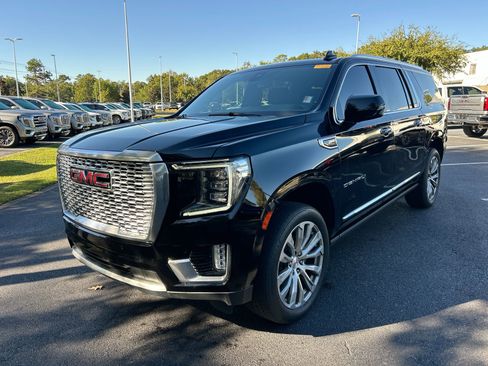 Used 2021 GMC Yukon XL Denali w/ Denali Ultimate Package image 5