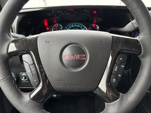New 2026 GMC Savana 2500 Extended w/ Driver Convenience Package RWD image 32