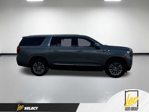 Used 2021 GMC Yukon XL SLT w/ SLT Premium Package AWD/4WD image 6