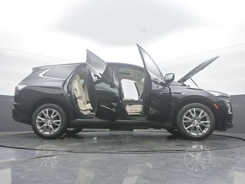 Used 2022 Buick Enclave Essence w/ Experience Buick Package FWD image 58