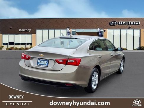Used 2023 Chevrolet Malibu LT FWD image 4