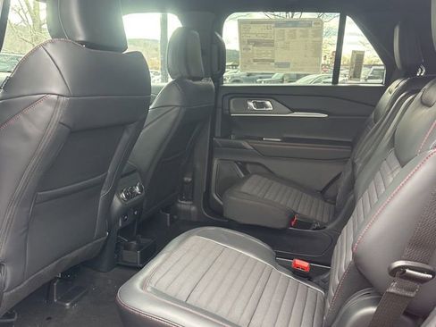 New 2026 Ford Explorer ST-Line w/ ST-Line Street Pack AWD/4WD image 10