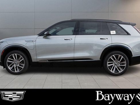 New 2026 Cadillac Vistiq Sport w/ LPO, Floor Liner Package image 30