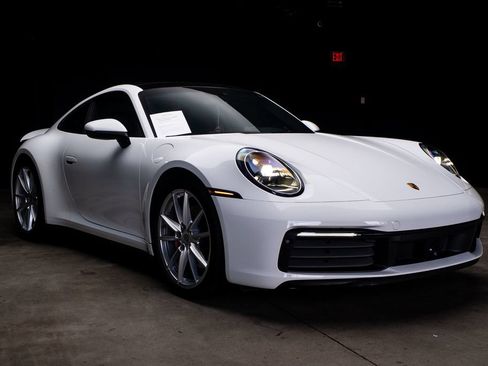 Used 2020 Porsche 911 Carrera 4S AWD/4WD image 9