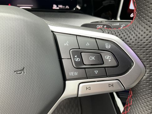 Used 2025 Volkswagen GTI SE FWD image 30