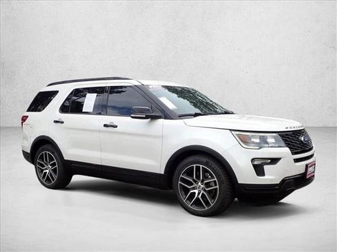 Used 2018 Ford Explorer Sport w/ Equipment Group 401A AWD/4WD image 6