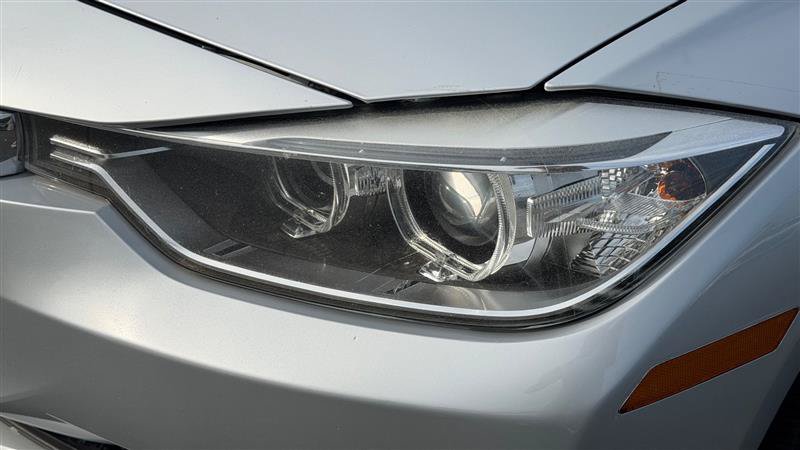 Used 2014 BMW 335i xDrive Sedan AWD/4WD image 12