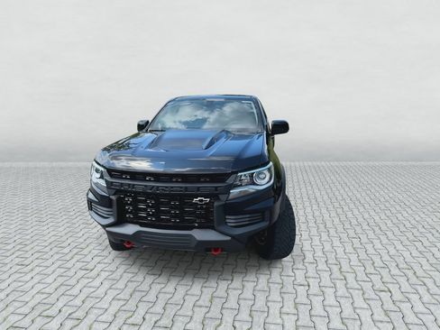 Used 2021 Chevrolet Colorado ZR2 w/ ZR2 Midnight Special Edition AWD/4WD image 4