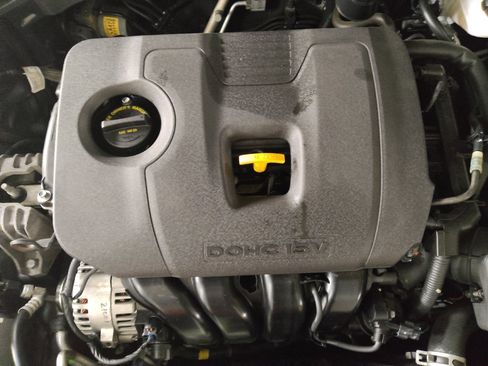 Used 2020 Hyundai Elantra SEL FWD image 30