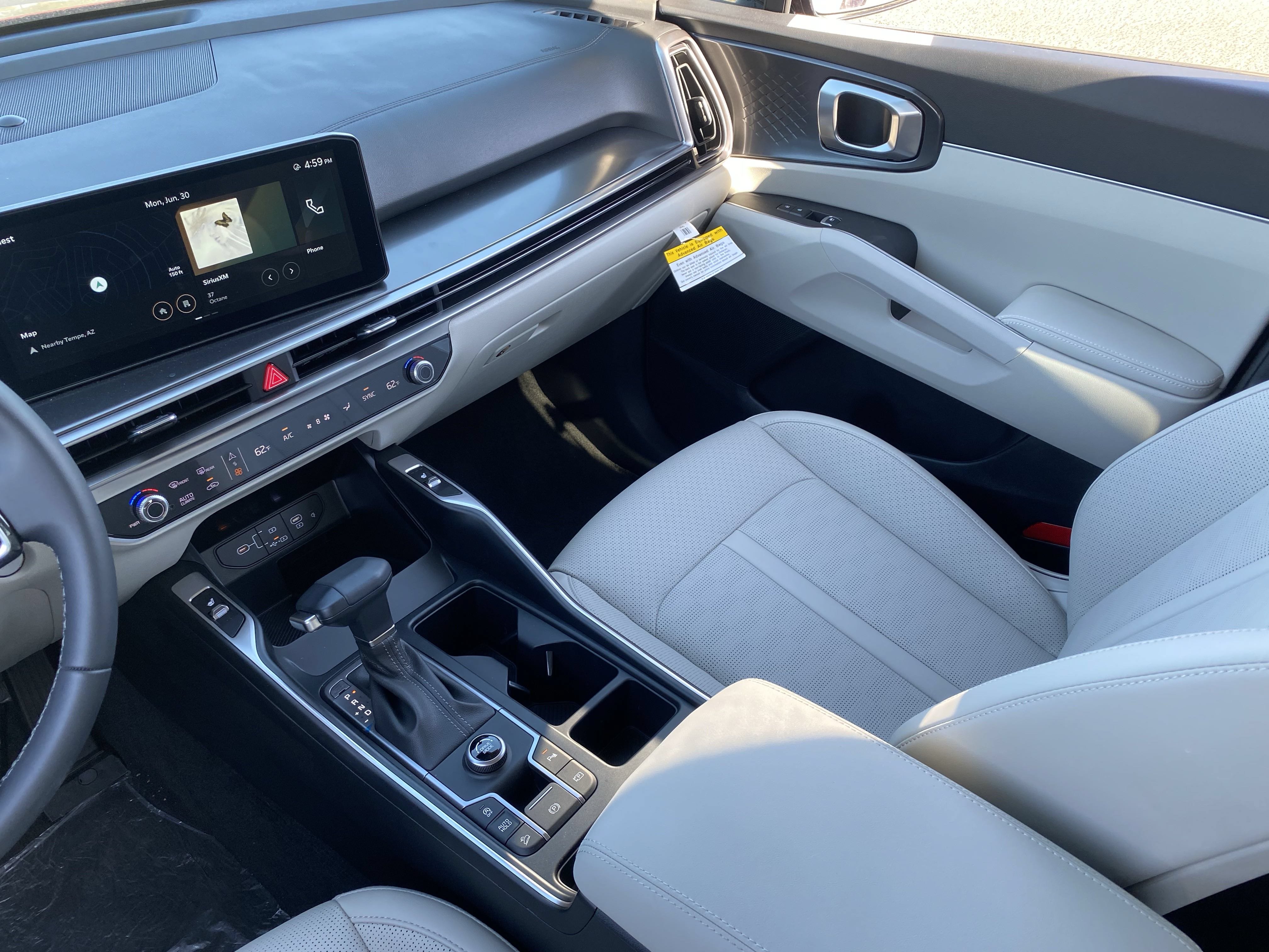 Certified 2025 Kia Sorento S FWD image 15