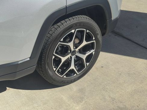 Used 2025 Jeep Compass Limited AWD/4WD image 26