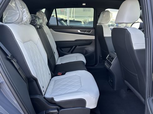 New 2026 Volkswagen Atlas Cross Sport SEL Premium R-Line image 26