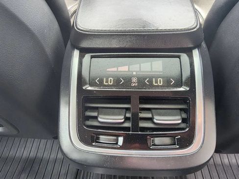 Used 2017 Volvo S90 T5 Inscription w/ Vision Package FWD image 18
