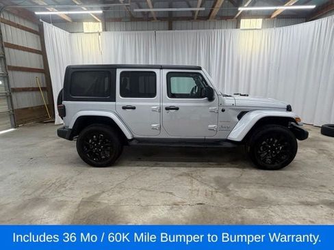 Used 2023 Jeep Wrangler Unlimited Sahara w/ Cold Weather Group AWD/4WD image 2