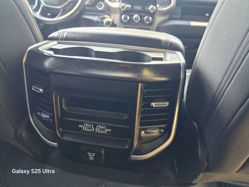 Used 2022 RAM 1500 Big Horn AWD/4WD image 18