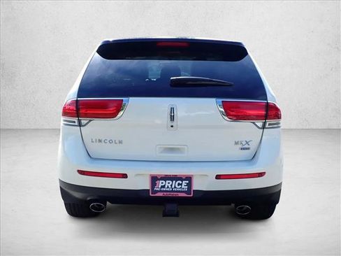 Used 2013 Lincoln MKX AWD image 3