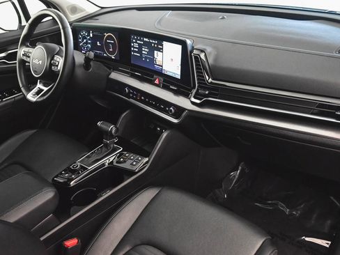 Used 2025 Kia Sportage SX image 34