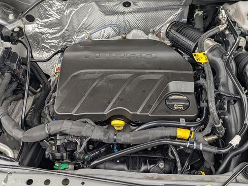 Used 2025 Chevrolet Trax LT image 20