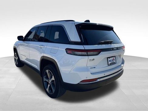 Used 2023 Jeep Grand Cherokee 4WD 4xe image 6