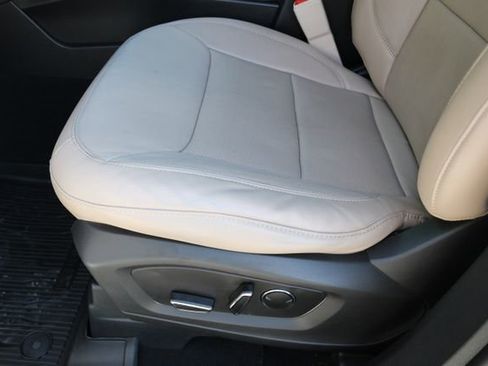 Used 2020 Ford Explorer Limited image 13