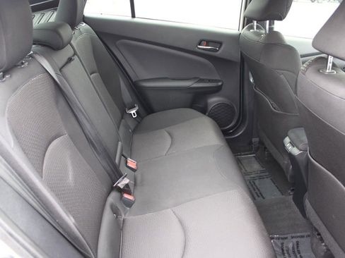 Used 2020 Toyota Prius LE image 23