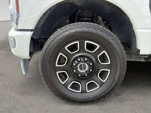 Certified 2024 Ford F350 Platinum AWD/4WD image 9