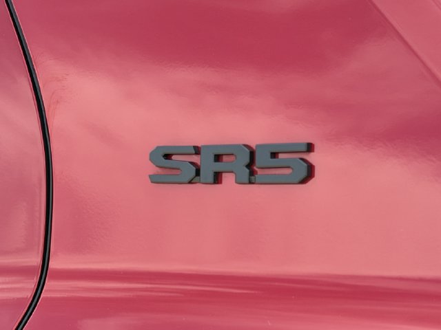 Certified 2025 Toyota 4Runner SR5 AWD/4WD image 8