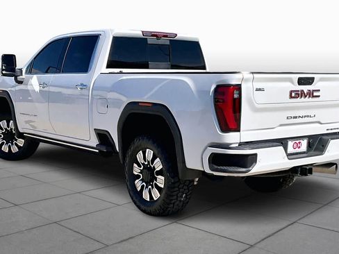 Used 2024 GMC Sierra 2500 Denali w/ Denali Reserve Package image 12