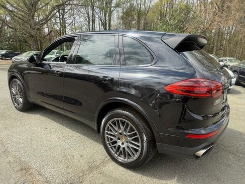 Used 2017 Porsche Cayenne Platinum Edition image 6