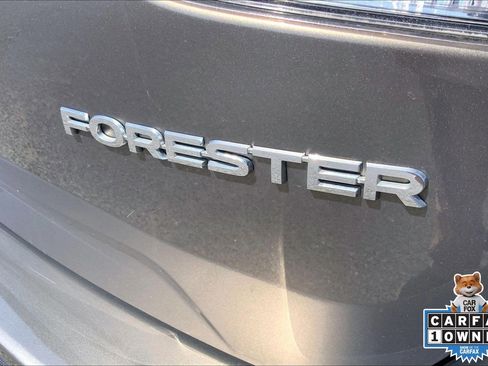 Used 2020 Subaru Forester Limited image 10