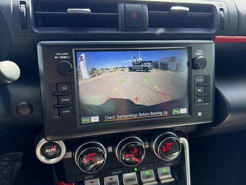 Used 2022 Toyota GR86 image 29