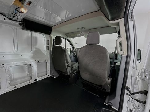 Used 2015 Ford Transit 250 148 Low Roof image 29