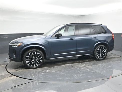 New 2026 Volvo XC90 T8 Ultra image 4