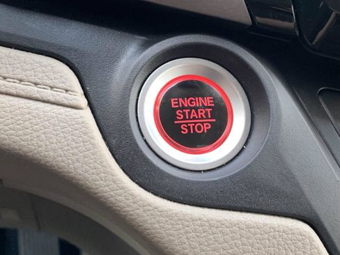 Certified 2024 Honda Odyssey EX-L image 24