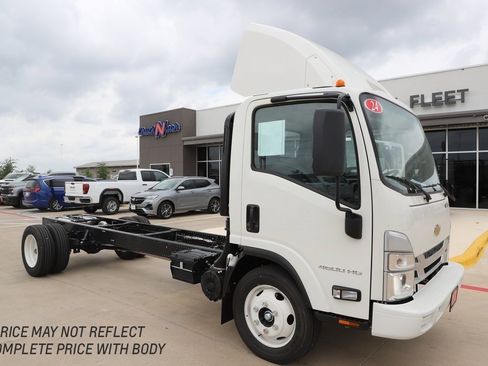 New 2024 Chevrolet Low Cab Forward image 1