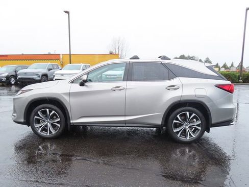 Used 2020 Lexus RX 350L Premium w/ Premium Package image 4