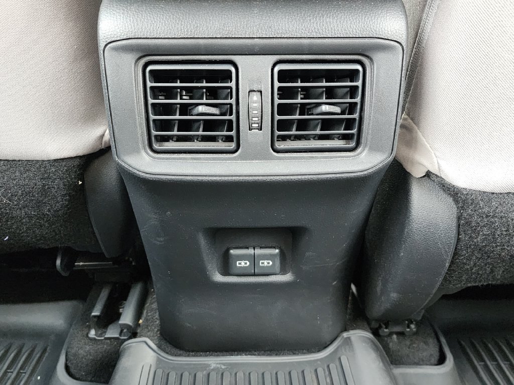 Used 2025 Toyota RAV4 XLE w/ Convenience Package FWD image 17