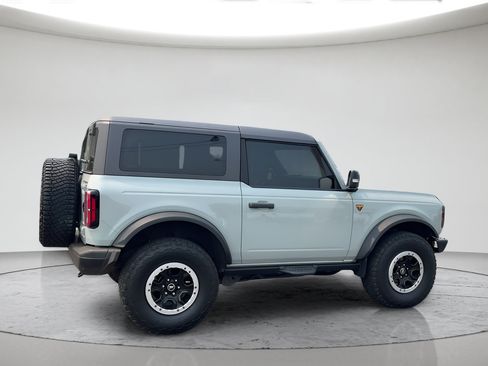 Used 2024 Ford Bronco Badlands w/ Sasquatch Package AWD/4WD image 6