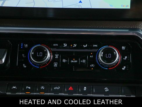 Used 2025 GMC Sierra 1500 Denali AWD/4WD image 21