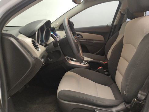 Used 2016 Chevrolet Cruze LS image 17