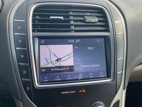 Used 2020 Lincoln Nautilus FWD w/ Equipment Group 101A image 22