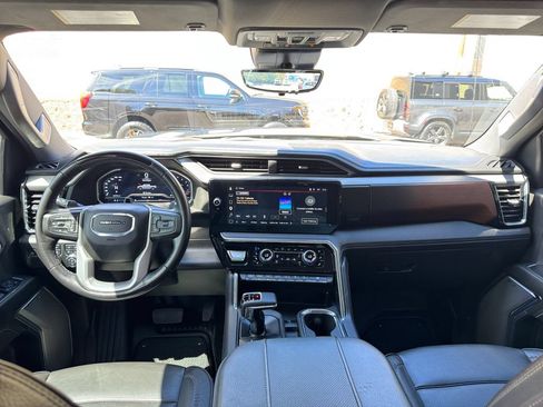 Used 2024 GMC Sierra 1500 Denali AWD/4WD image 15