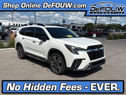 Used 2024 Subaru Ascent Touring AWD/4WD image 1